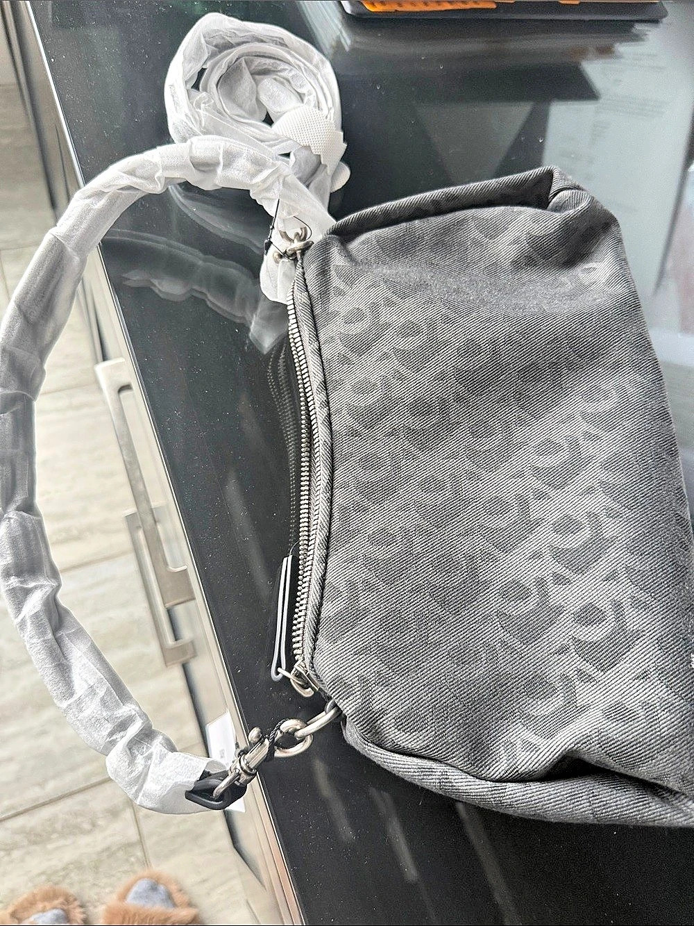 Calvin Klein Geometric Crossbody Bag in Gray & Black NWT